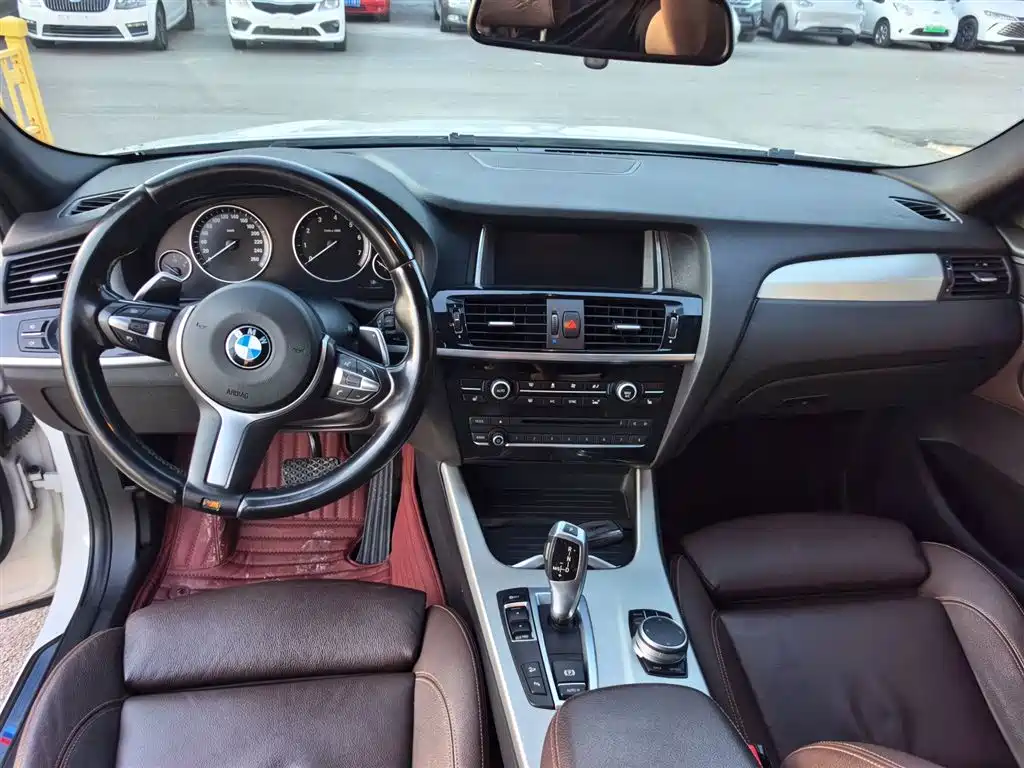BMW X4 2017 — фото 14