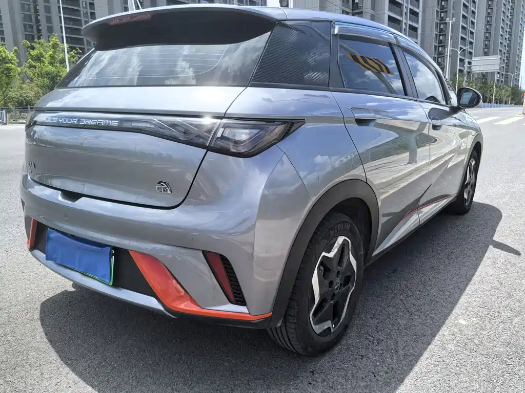 BYD Dolphin 2022 — фото 12