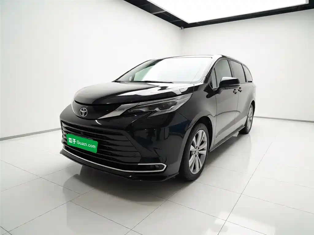 Toyota Sienna 2024
