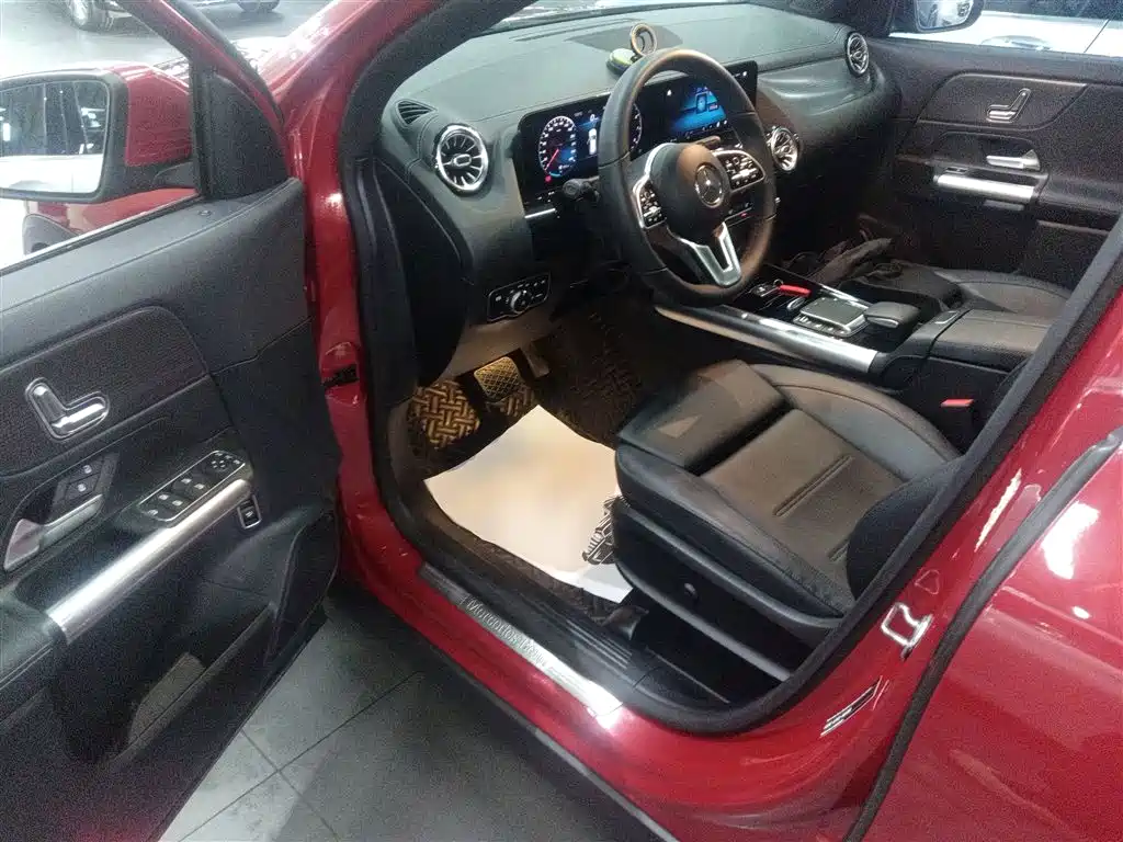 Mercedes-Benz GLA 2021 — фото 12