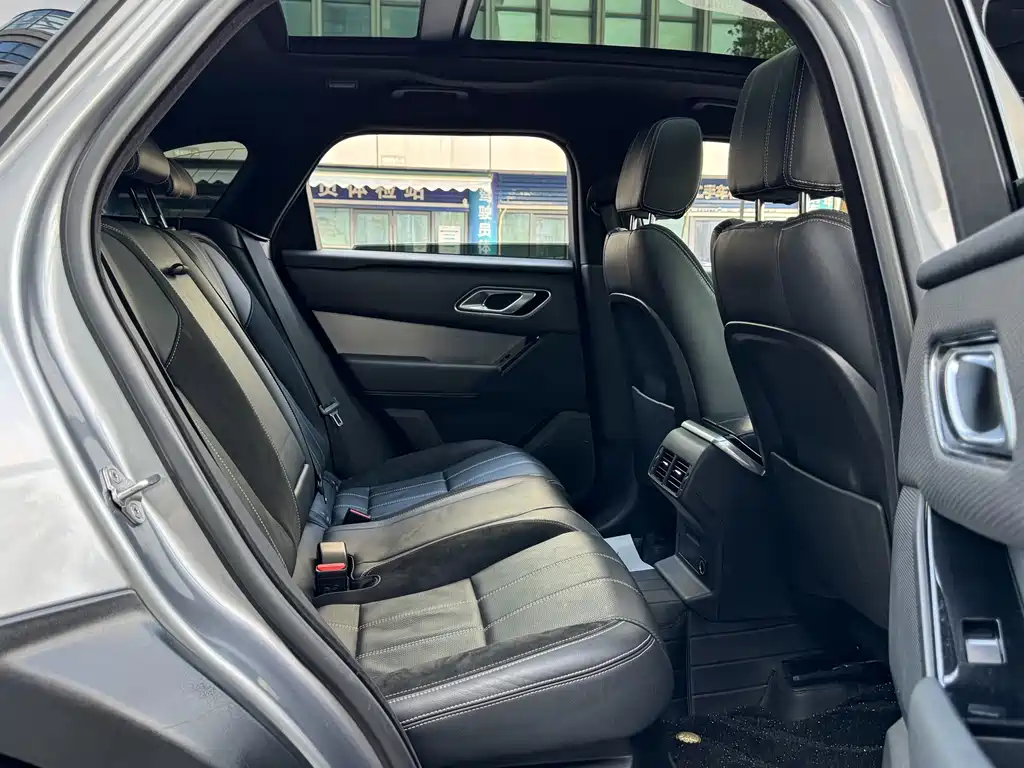 Land Rover Range Rover Velar 2021 — фото 12