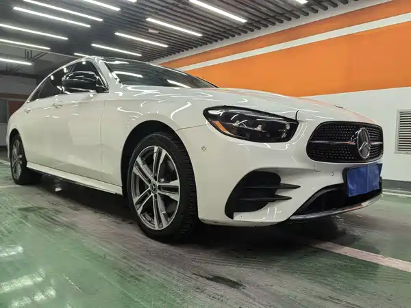 Mercedes-Benz E-Class 2021