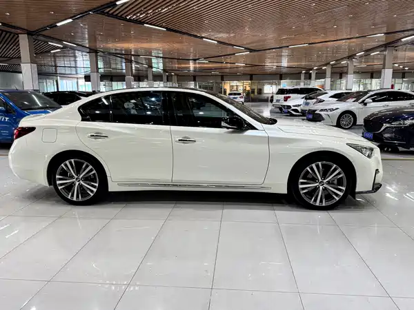 Infiniti Q50L 2021