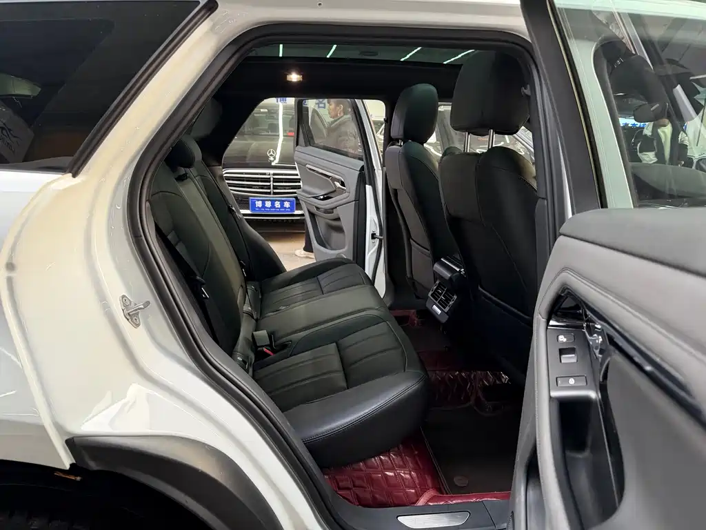 Land Rover Evoque 2020 — фото 17
