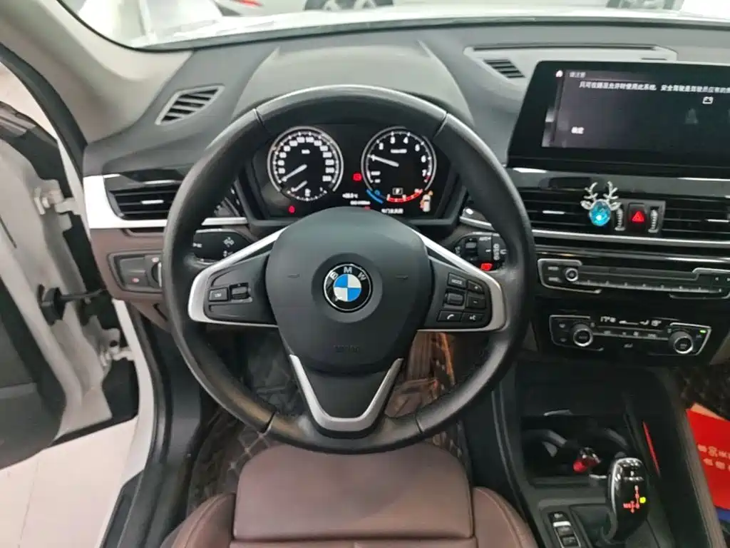 BMW X1 2019 — фото 11