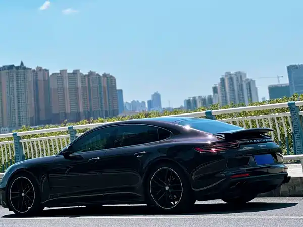 Porsche Panamera 2018