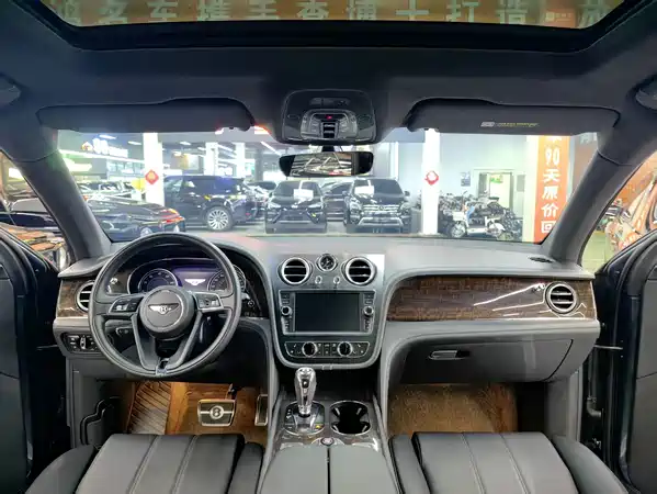 Bentley Bentayga 2020