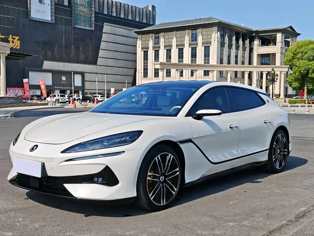 Denza Z9GT 2025