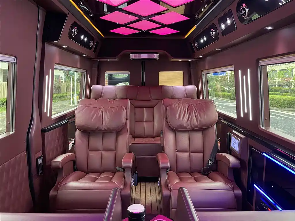Mercedes-Benz Sprinter 2017 — фото 13