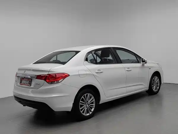 Citroën C4L 2016