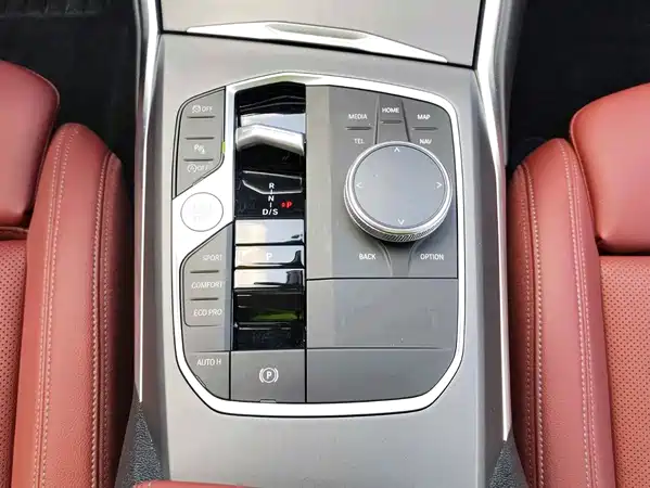 BMW 3 Series 2025