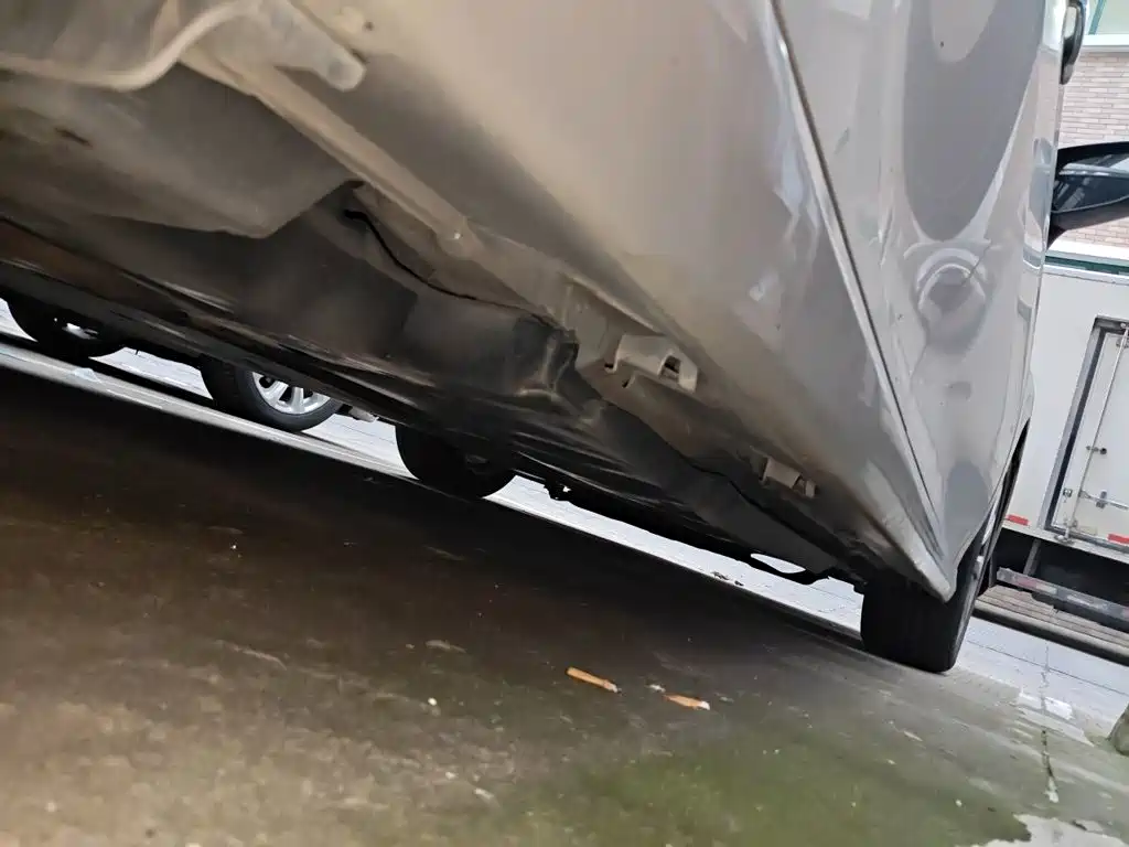 Toyota Camry 2018 — фото 17