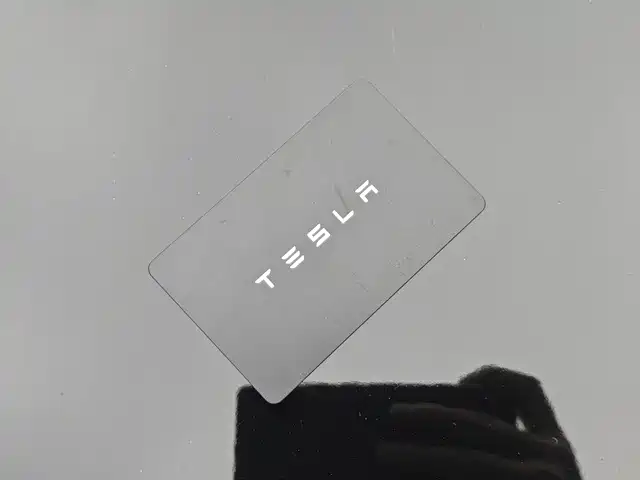 Tesla Model Y 2023 — фото 11