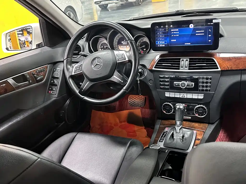 Mercedes-Benz C-Class 2012 — фото 10
