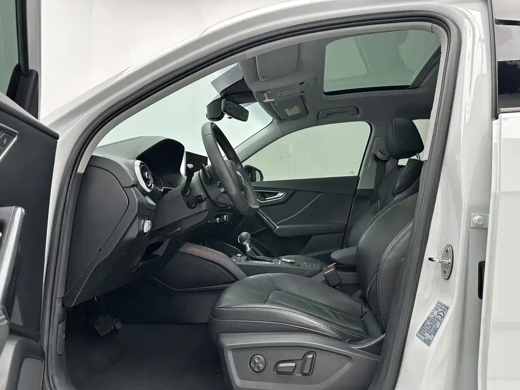 Audi Q2L 2022