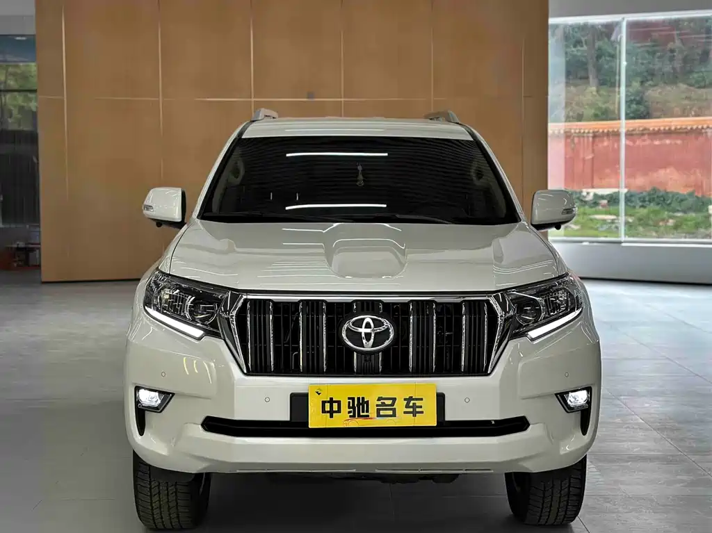 Toyota Prado 2023 — фото 2