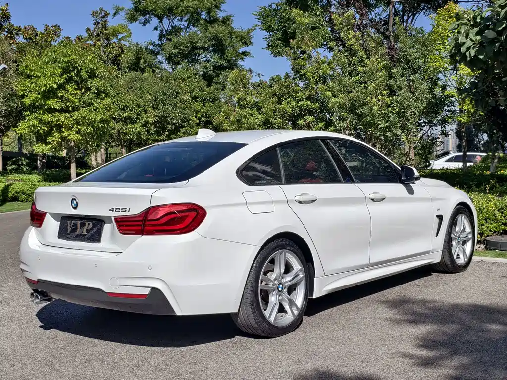 BMW 4 Series 2018 — фото 22