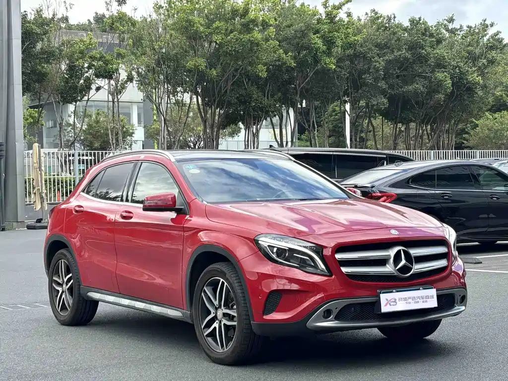 Mercedes-Benz GLA 2016