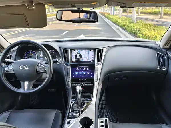Infiniti Q50L 2018