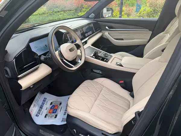 Geely Xingyue L 2025