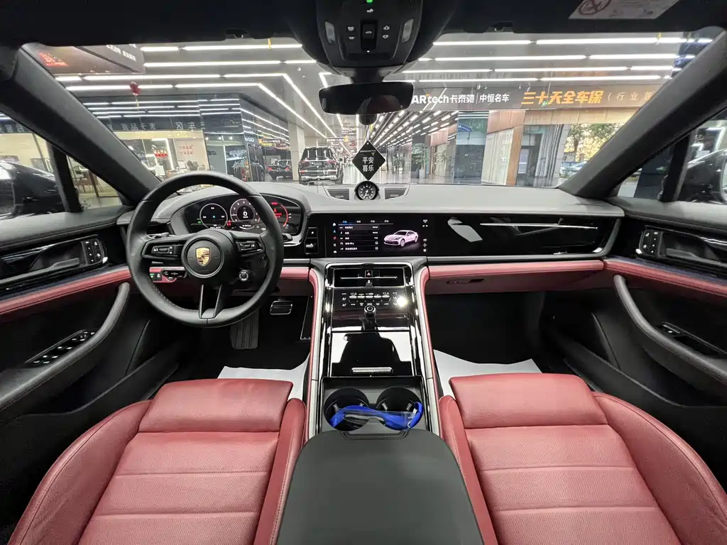 Porsche Panamera 2024