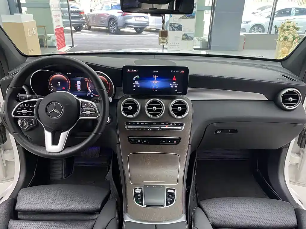 Mercedes-Benz GLC 2020