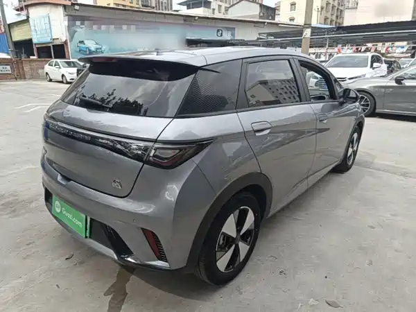 BYD Dolphin 2023