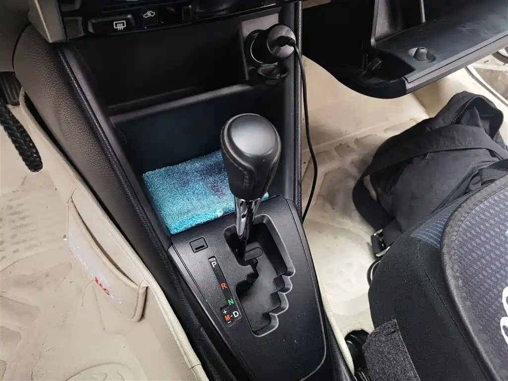 Toyota Yaris L 2019 — фото 10