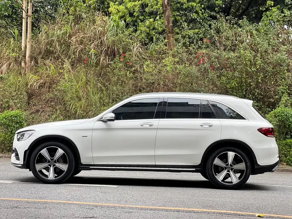 Mercedes-Benz GLC 2023 — фото 17