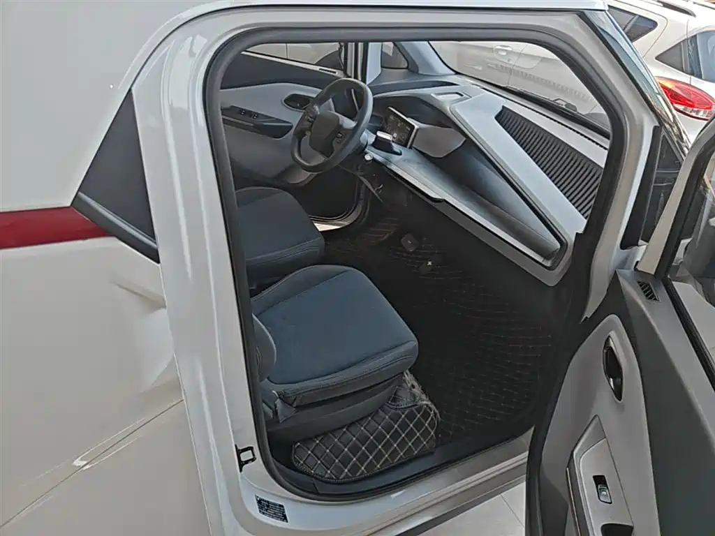 Wuling Nano EV 2022 — фото 19
