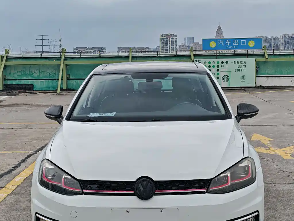 Volkswagen Golf 2020