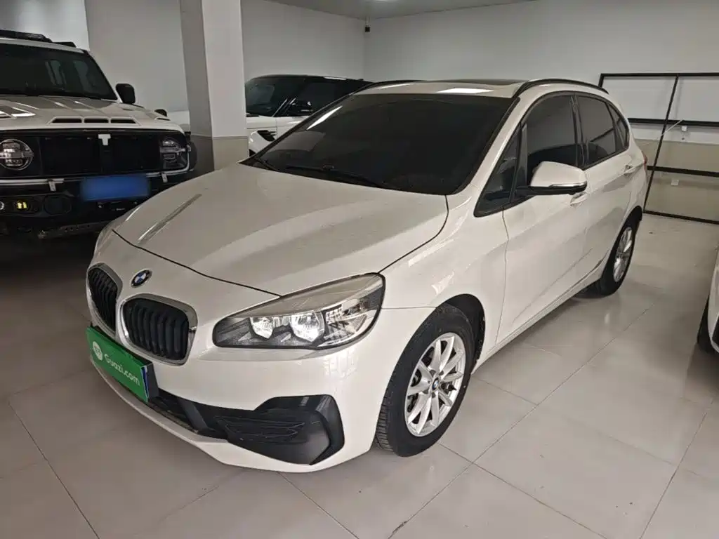 BMW 2 Series Active Tourer 2018 — фото 1