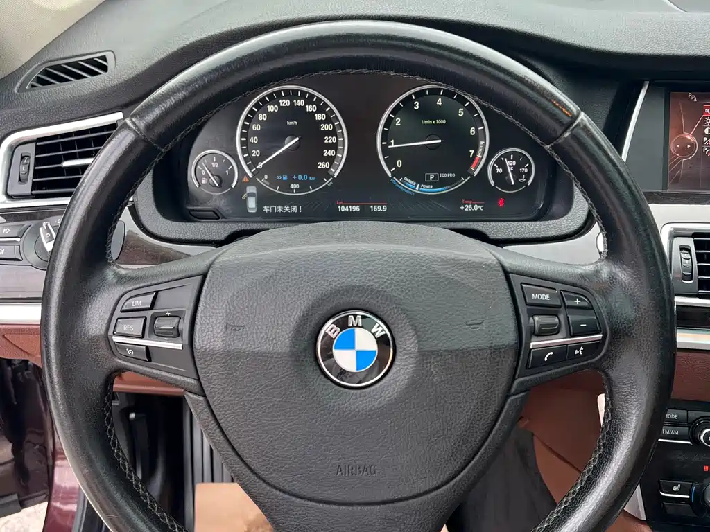 BMW 5 Series GT 2015 — фото 7