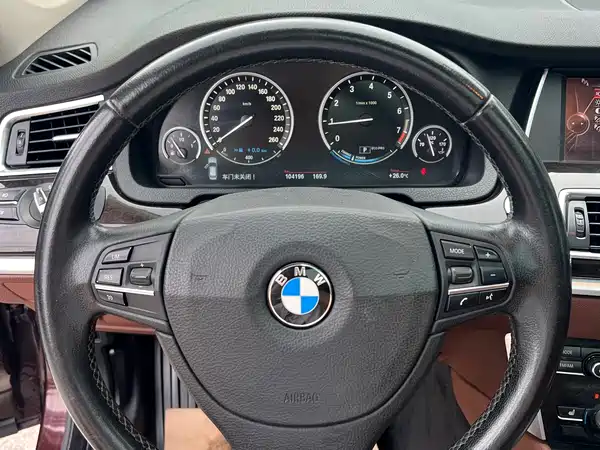BMW 5 Series GT 2015