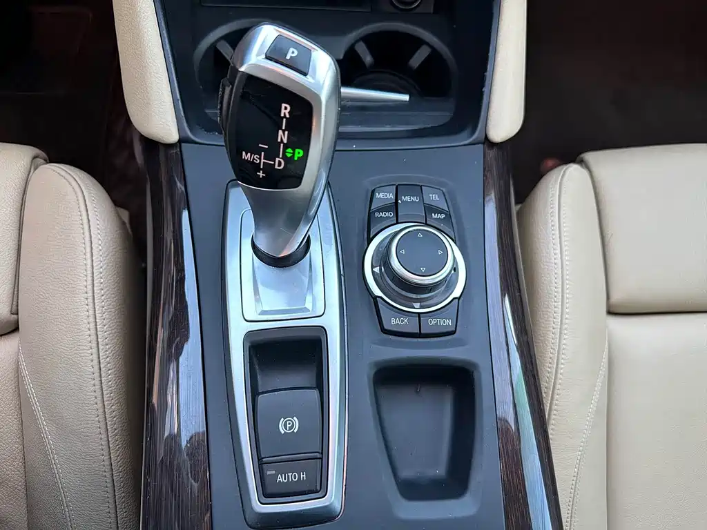 BMW X6 2013 — фото 17