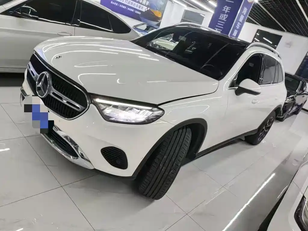 Mercedes-Benz GLC 2023 — фото 1