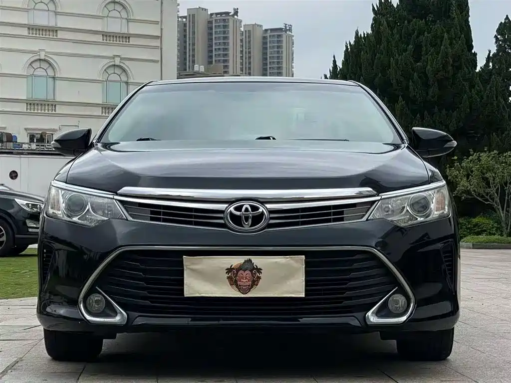 Toyota Camry 2016 — фото 3