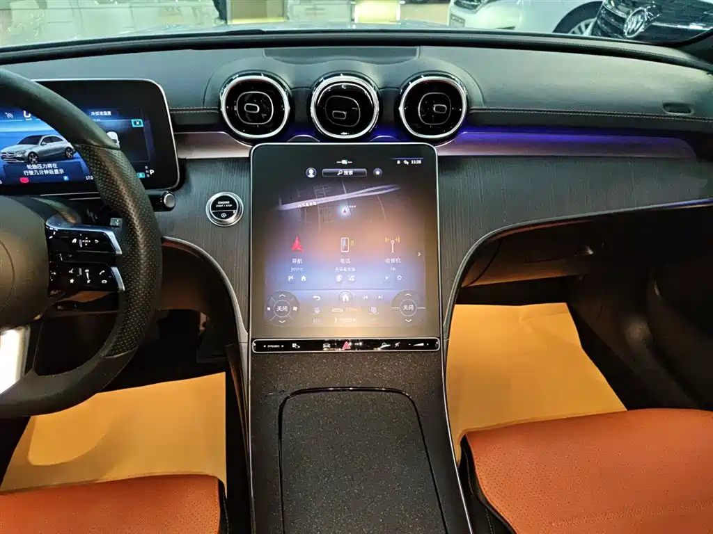 Mercedes-Benz C-Class 2023 — фото 13