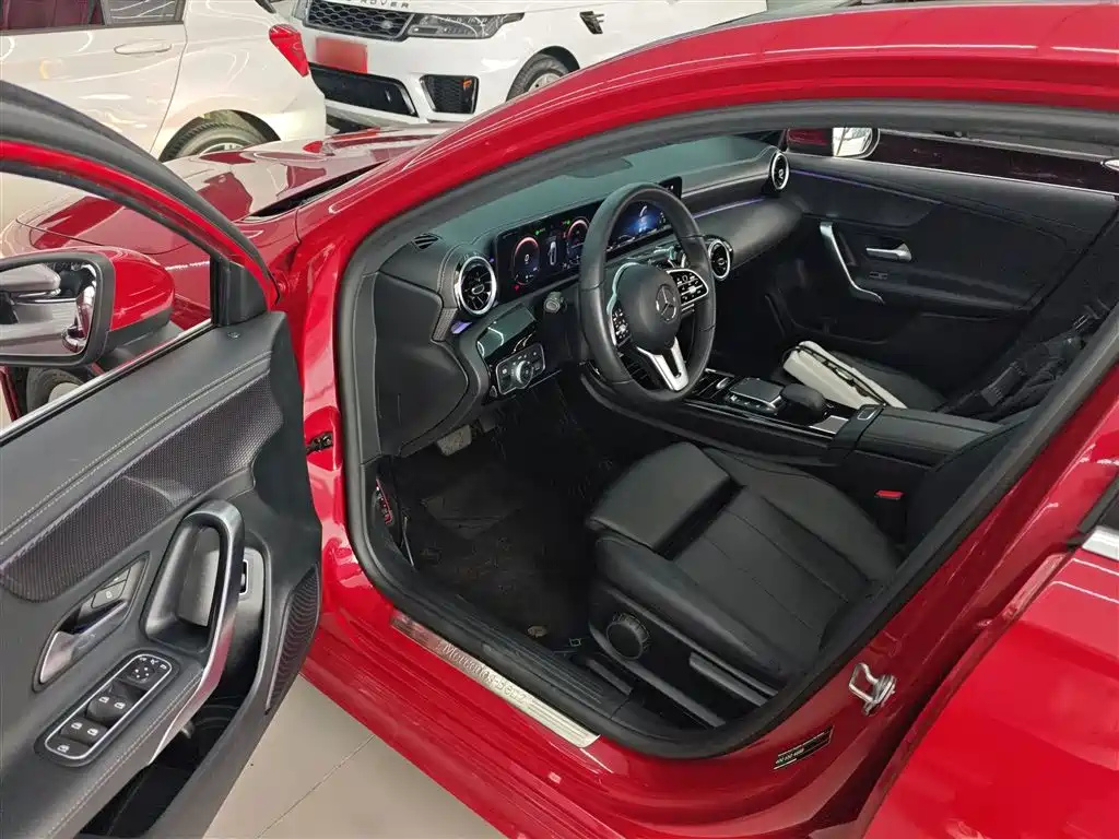 Mercedes-Benz A-Class 2022 — фото 16