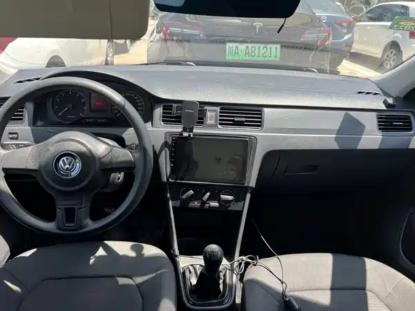 Volkswagen Santana 2014