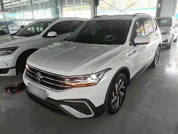 Volkswagen Tiguan L 2023