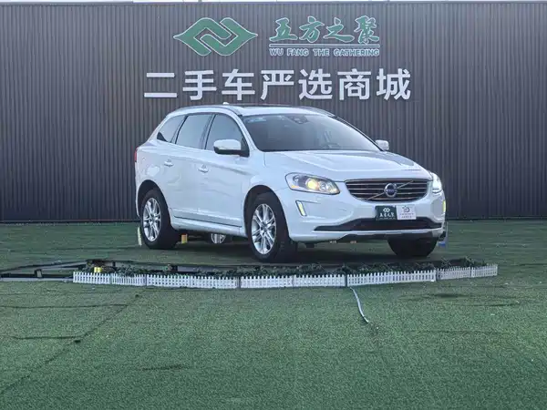 Volvo XC60 2015