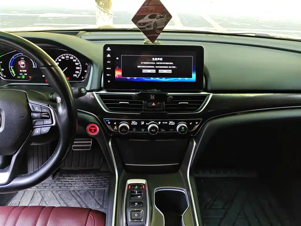 Honda Accord 2022 — фото 13