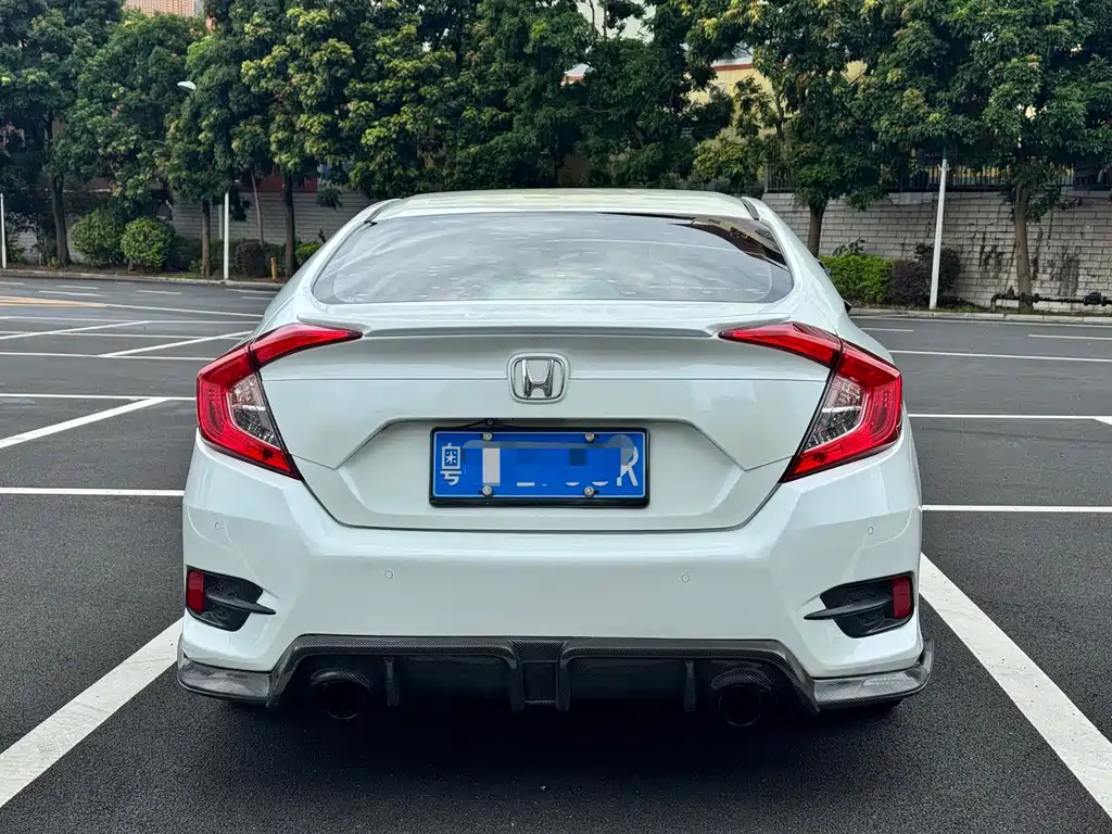 Honda Civic 2018 — фото 8