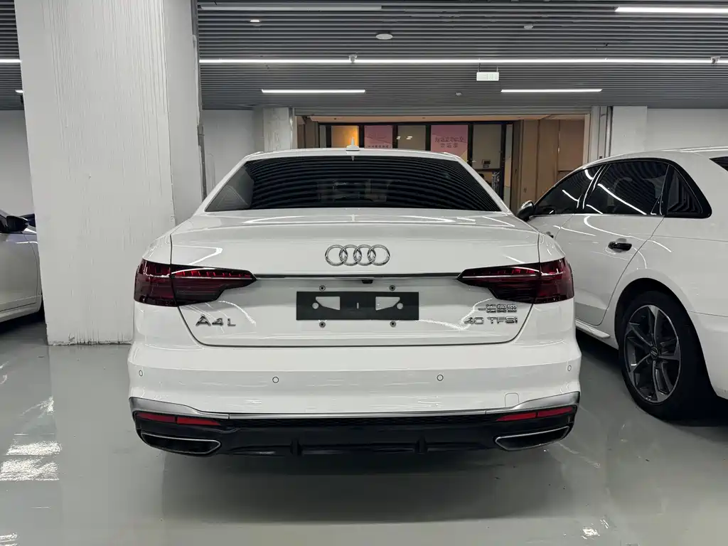 Audi A4L 2021 — фото 11