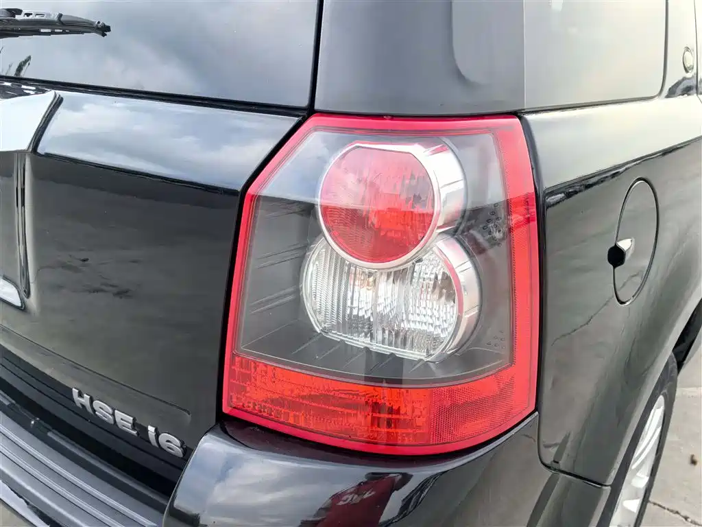 Land Rover Freelander 2 2010 — фото 13
