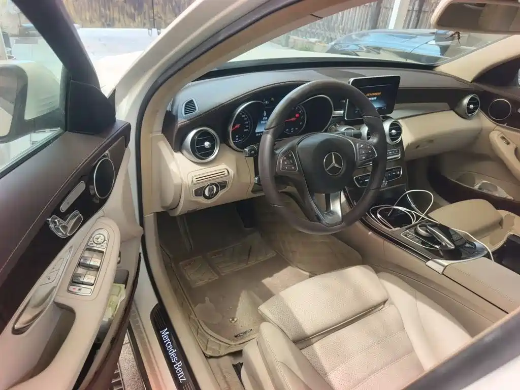 Mercedes-Benz C-Class 2015 — фото 12