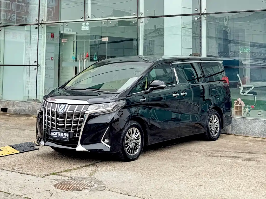 Toyota Alphard 2021 — фото 1