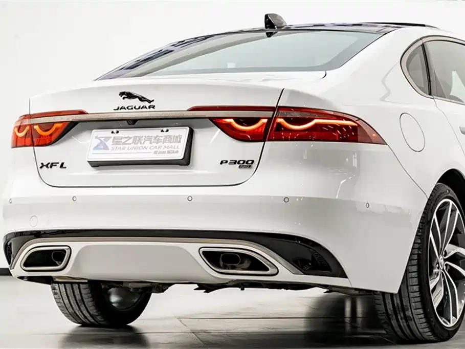 Jaguar XFL 2024 — фото 8