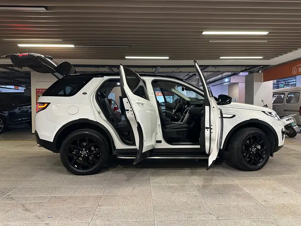Land Rover Discovery Sport 2018 — фото 19